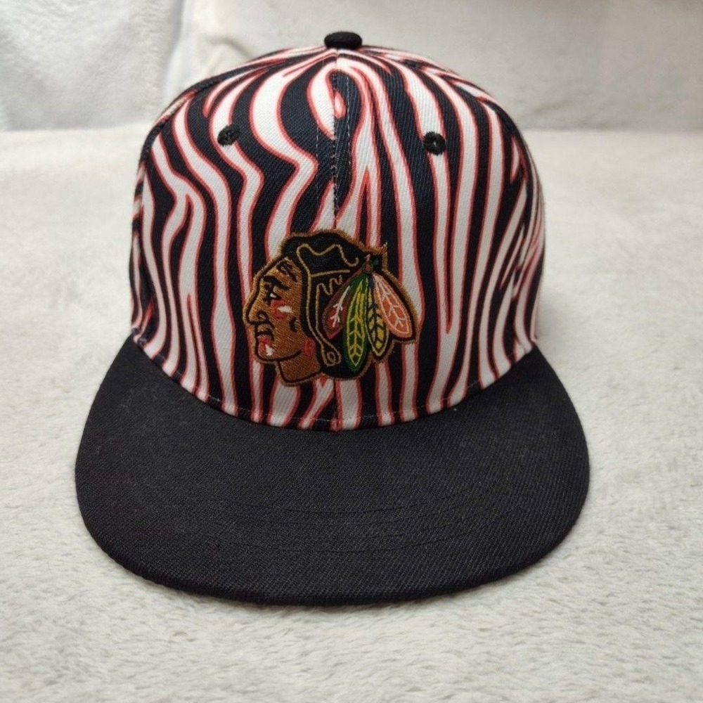 Chicago Blackhawks Zubaz 90s Style Hat Cap Snap Back Mens Red Hockey Bud Light